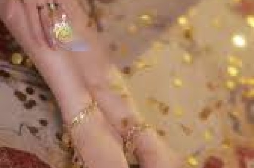 性感女星差点被两位大佬夹死的瓜！